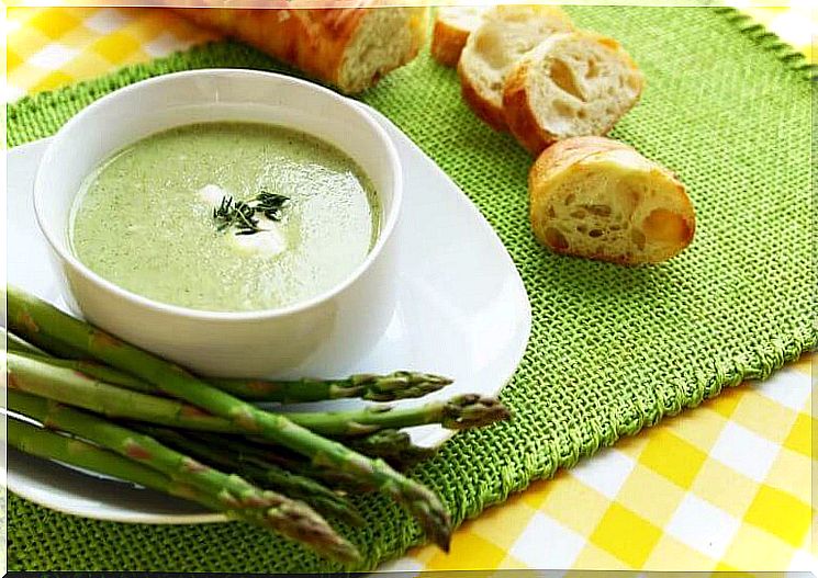 Cream of asparagus during the maternity period