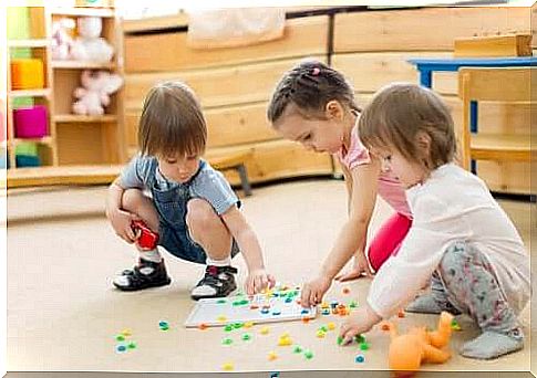 Children do a puzzle.