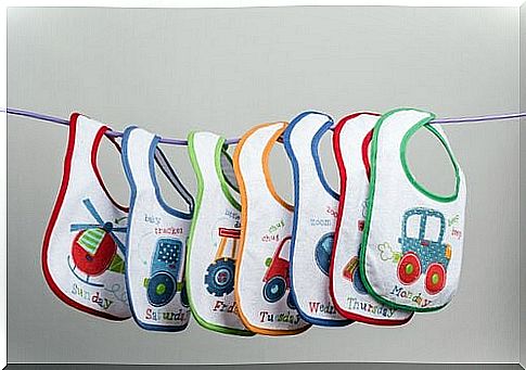 Different types of bibs