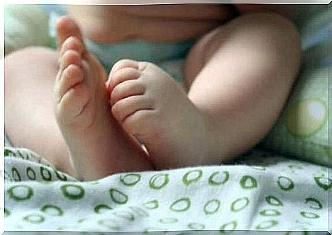 Children walking with their feet pointing inward