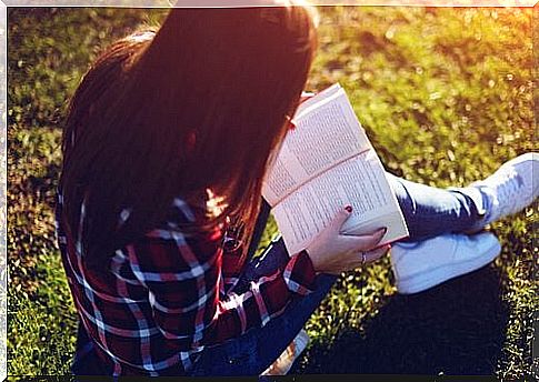 Enjoy reading with these 8 best books for teenagers