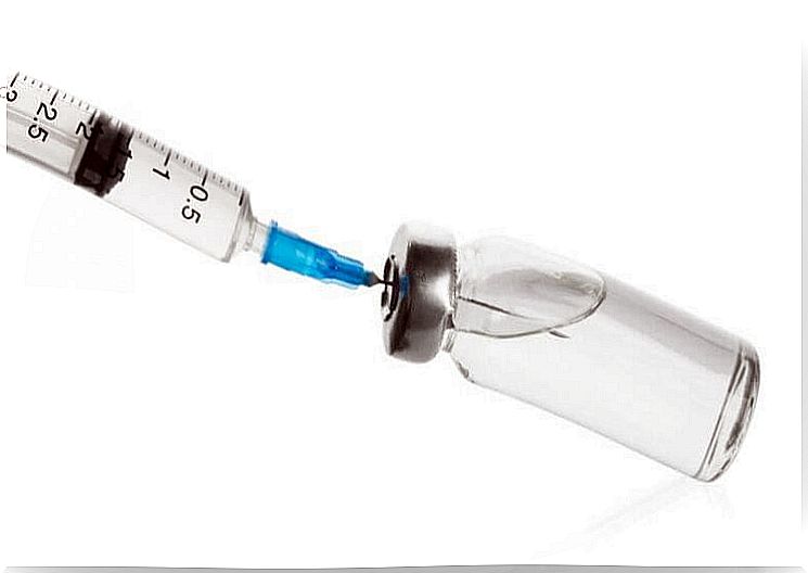 Syringe with liquid