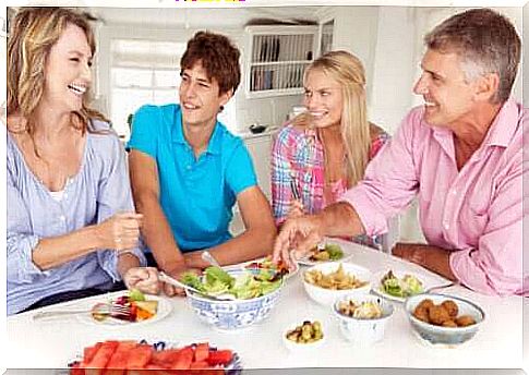 Adolescent in quarantine with family