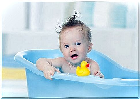 The ideal temperature for your baby's bath