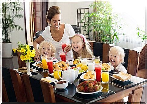 Family eats healthy breakfast