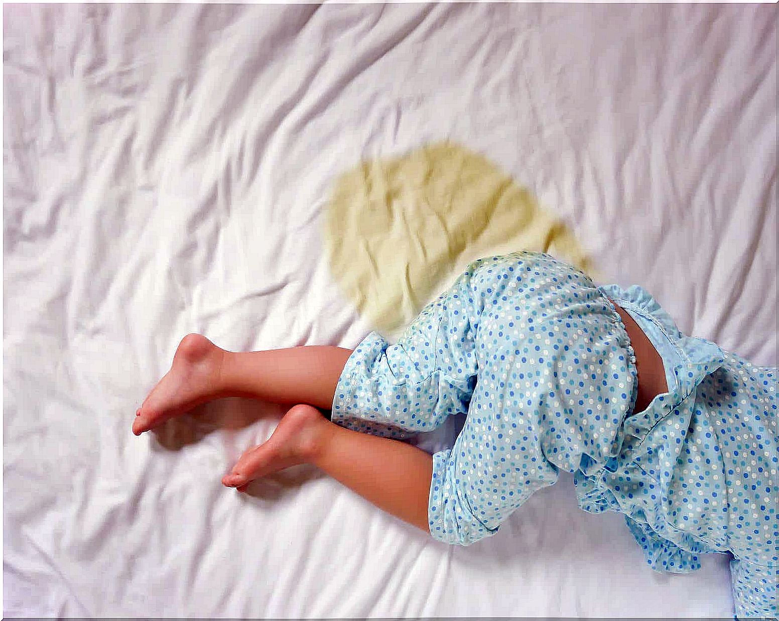 A toddler who wets the bed can benefit from the pee-stop method